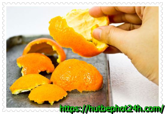 M&ugrave;i hương dịu nhẹ của vỏ cam, vỏ qu&yacute;t gi&uacute;p đẩy l&ugrave;i m&ugrave;i h&ocirc;i hiệu quả