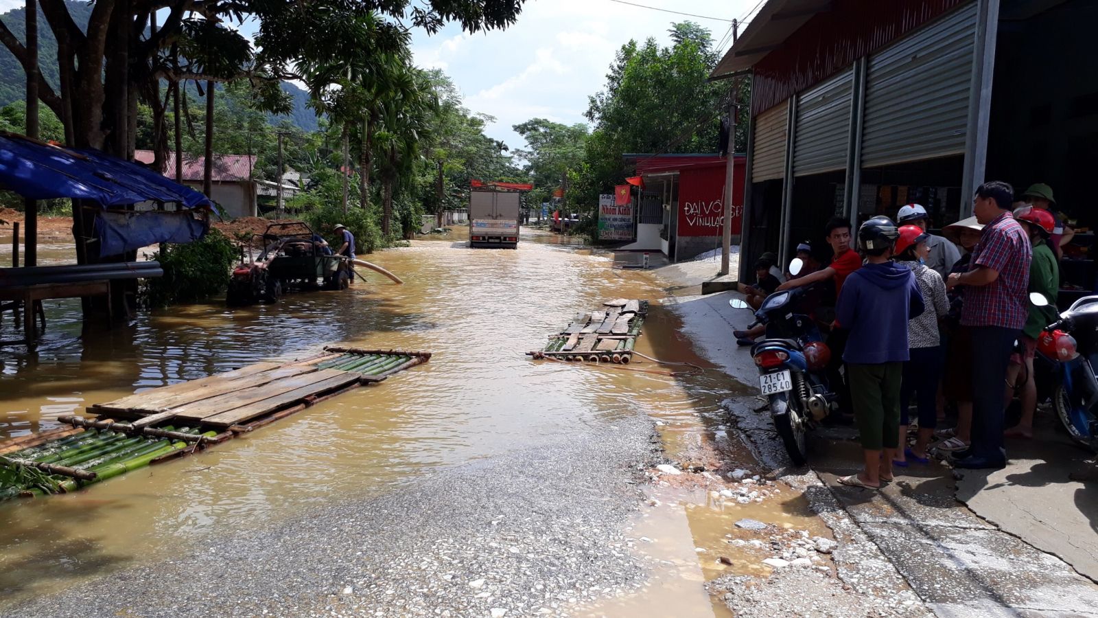 Hút hầm cầu quận Tân Bình giá bao nhiêu