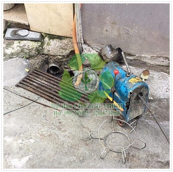 Sử dụng c&ocirc;ng nghệ điện thủy động để l&agrave;m sạch đường ống nước